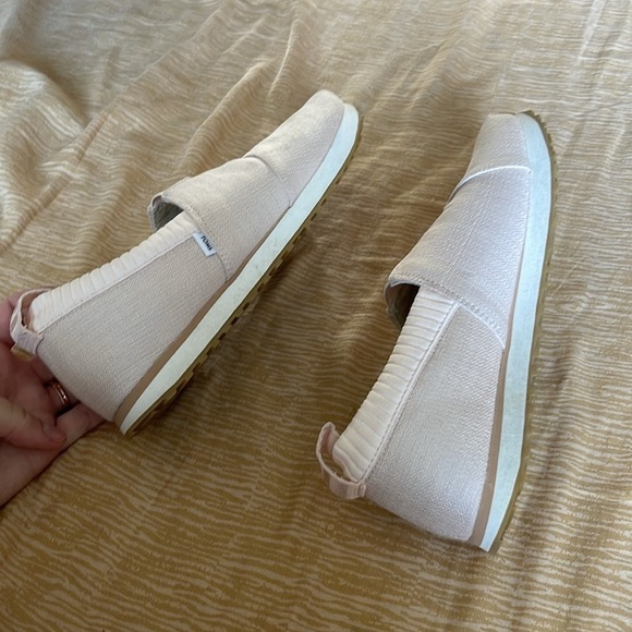 TOMS shoes - Picture 5 of 8